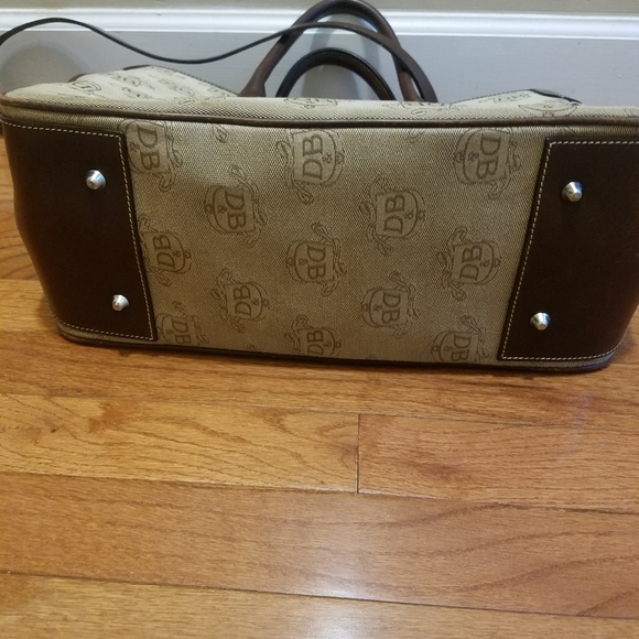 AUTHENTIC BROWN DOONEY & BOURKE BAG - Picture 3 of 8